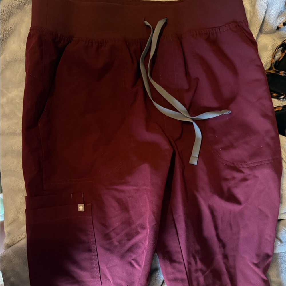 Figs Burgundy Jogger scrub pants with Drawstring